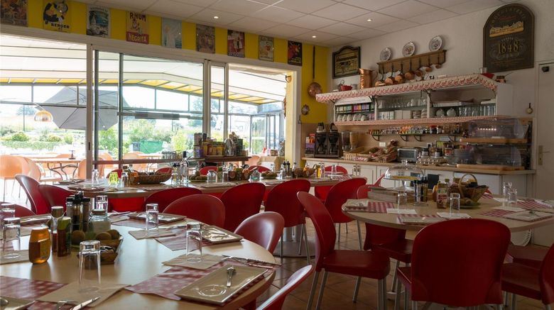 <b>Logis Hotel Corintel Bordeaux Est Restaurant</b>. Images powered by <a href="https://iceportal.shijigroup.com/" title="IcePortal" target="_blank">IcePortal</a>.