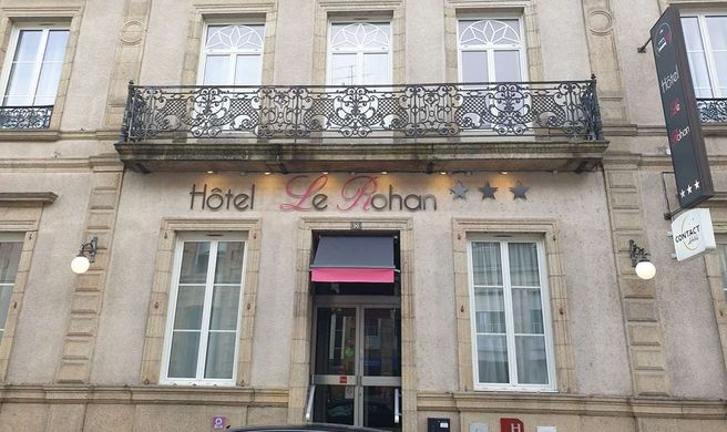 Hotel Le Rohan Pontivy Exterior
