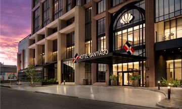 Hotel Santiago, Curio Collection
