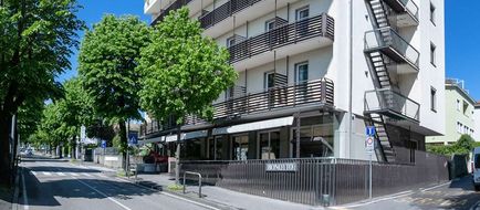 Bonotto Hotel Desenzano del Garda Exterior