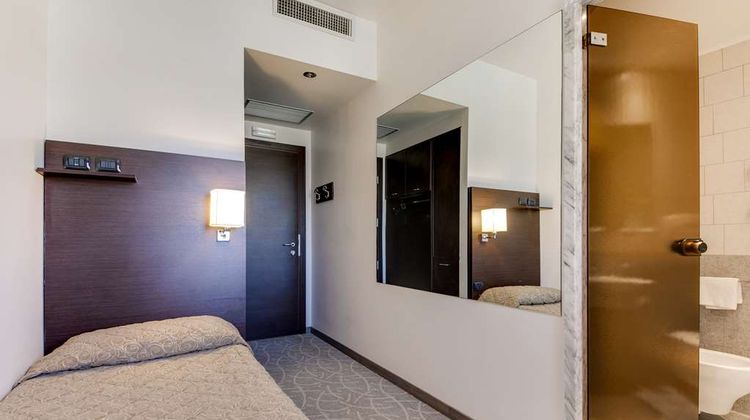 Bonotto Hotel Desenzano del Garda Room