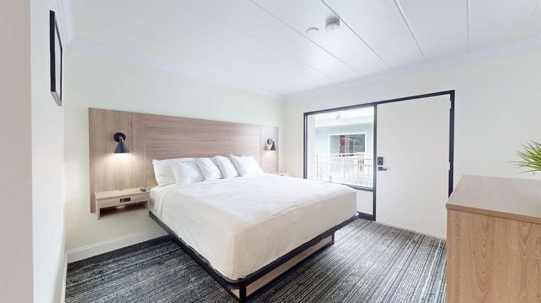 <b>The Atlantic, BW Signature Collection Room</b>. Images powered by <a href="https://iceportal.shijigroup.com/" title="IcePortal" target="_blank">IcePortal</a>.