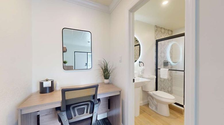 <b>The Atlantic, BW Signature Collection Room</b>. Images powered by <a href="https://iceportal.shijigroup.com/" title="IcePortal" target="_blank">IcePortal</a>.