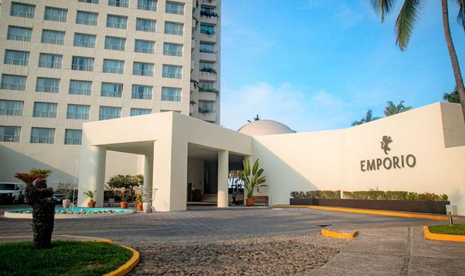 Hotel Emporio Ixtapa Exterior