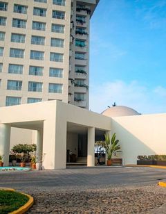 Hotel Emporio Ixtapa