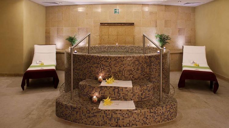 Hotel Emporio Ixtapa Spa