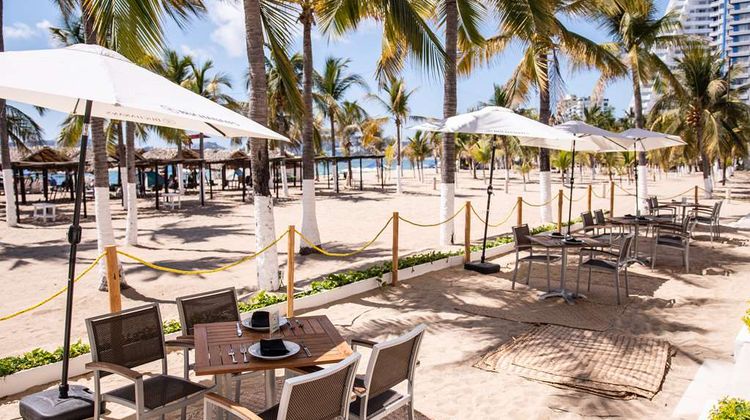 Emporio Acapulco Restaurant
