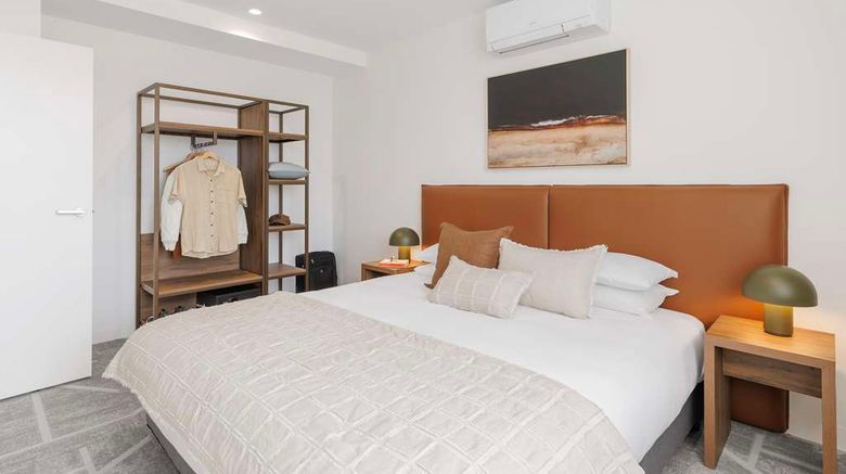 <b>Punthill Apartment Hotels Sunshine Suite</b>. Images powered by <a href="https://iceportal.shijigroup.com/" title="IcePortal" target="_blank">IcePortal</a>.