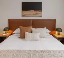 Punthill Apartment Hotels Sunshine Room