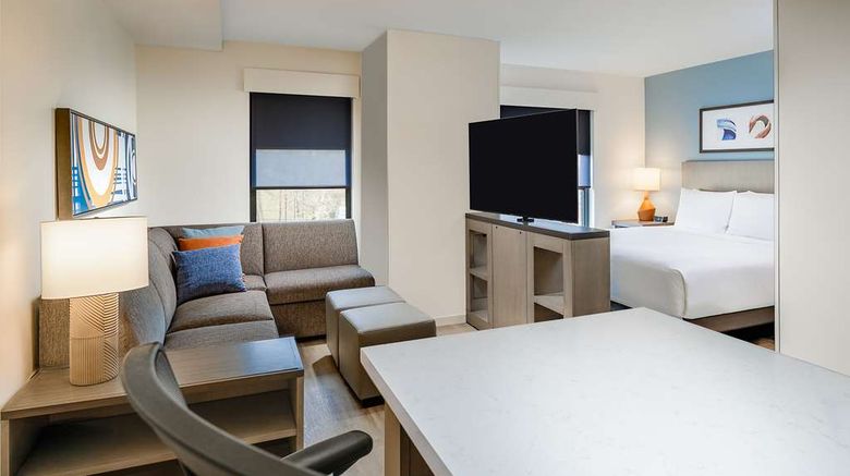 <b>Hyatt House Auburn Hills/Detroit Room</b>. Images powered by <a href="https://iceportal.shijigroup.com/" title="IcePortal" target="_blank">IcePortal</a>.