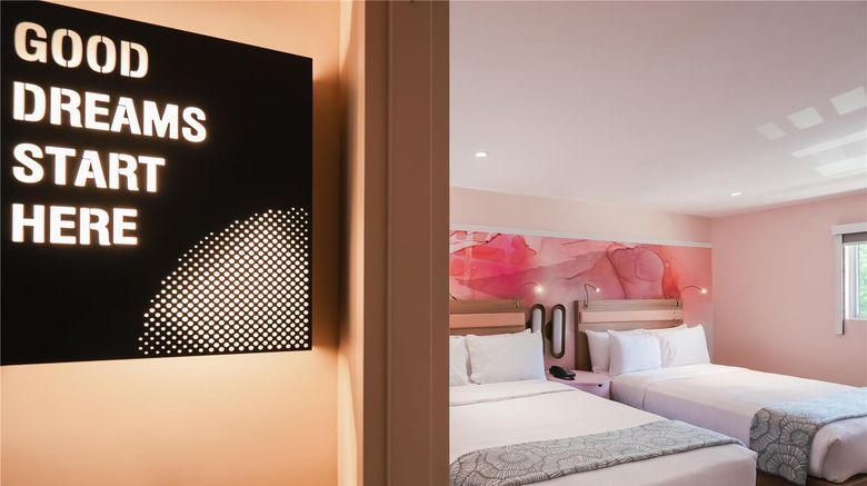 <b>The Bentley Hotel Southampton Room</b>. Images powered by <a href="https://iceportal.shijigroup.com/" title="IcePortal" target="_blank">IcePortal</a>.