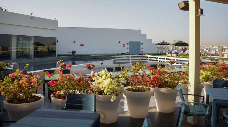 Golden Tulip Muscat Pool