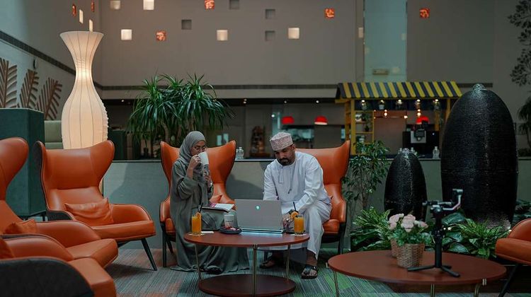Golden Tulip Muscat Lobby