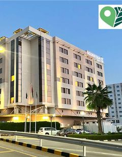 Golden Tulip Muscat