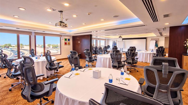 <b>Golden Tulip Muscat Meeting</b>. Images powered by <a href="https://iceportal.shijigroup.com/" title="IcePortal" target="_blank">IcePortal</a>.