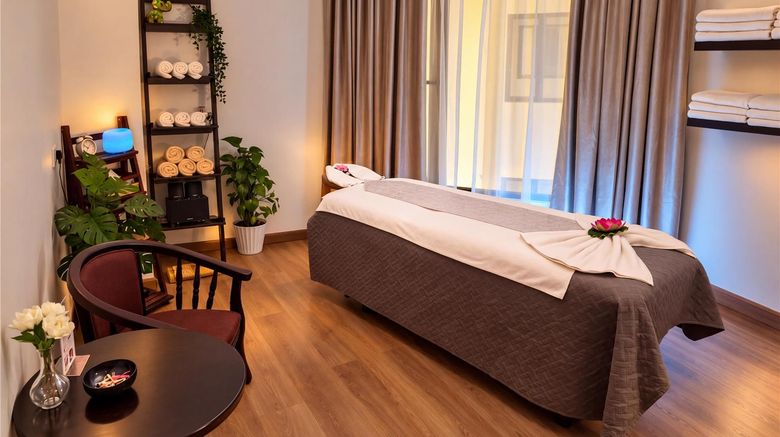 <b>Golden Tulip Muscat Spa</b>. Images powered by <a href="https://iceportal.shijigroup.com/" title="IcePortal" target="_blank">IcePortal</a>.