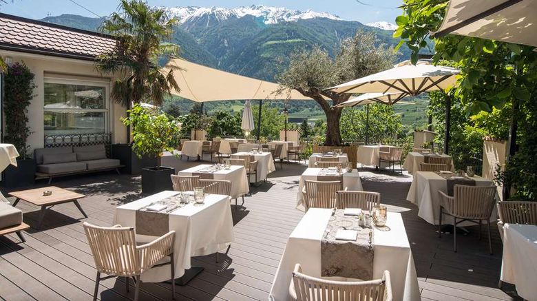 <b>Dolce Vita Hotel Preidlhof Restaurant</b>. Images powered by <a href="https://iceportal.shijigroup.com/" title="IcePortal" target="_blank">IcePortal</a>.