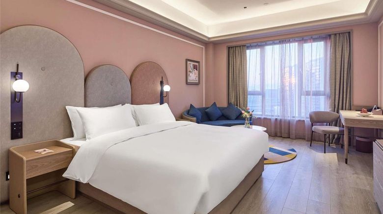 <b>Mercure Yiwu International Trade City Room</b>. Images powered by <a href="https://iceportal.shijigroup.com/" title="IcePortal" target="_blank">IcePortal</a>.