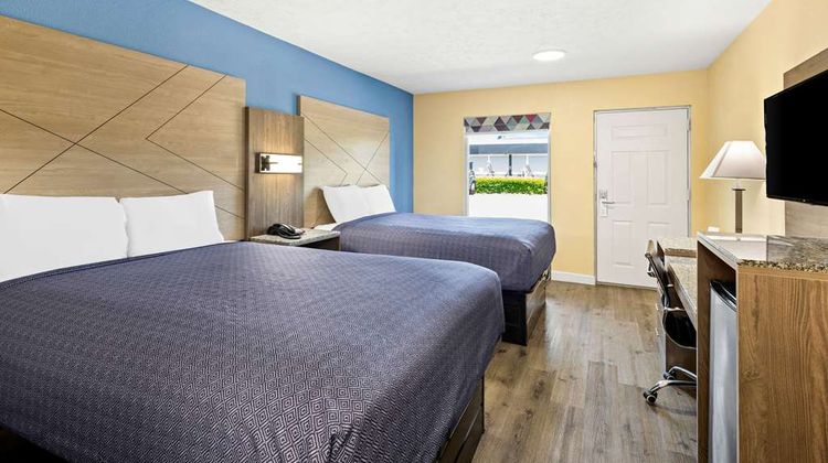 Rodeway Inn Oxford Room