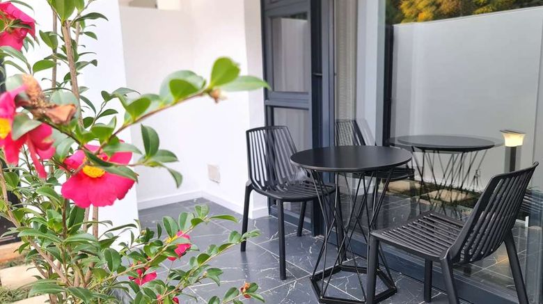 <b>MINT Hotel 84 on Katherine Room</b>. Images powered by <a href="https://iceportal.shijigroup.com/" title="IcePortal" target="_blank">IcePortal</a>.