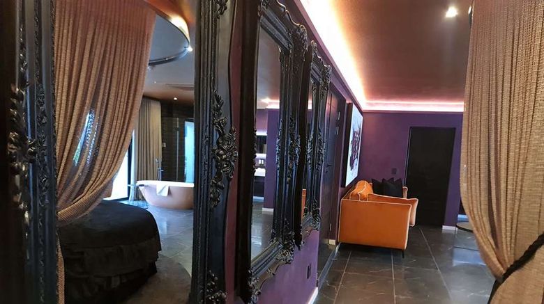 <b>MINT Hotel 84 on Katherine Room</b>. Images powered by <a href="https://iceportal.shijigroup.com/" title="IcePortal" target="_blank">IcePortal</a>.