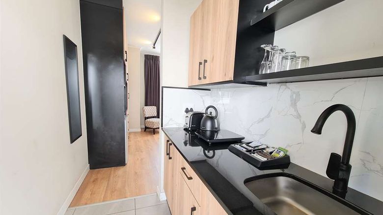 <b>MINT Hotel 84 on Katherine Room</b>. Images powered by <a href="https://iceportal.shijigroup.com/" title="IcePortal" target="_blank">IcePortal</a>.