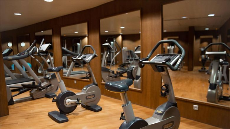 <b>Clarion Paris CDG Airport Health</b>. Images powered by <a href="https://iceportal.shijigroup.com/" title="IcePortal" target="_blank">IcePortal</a>.
