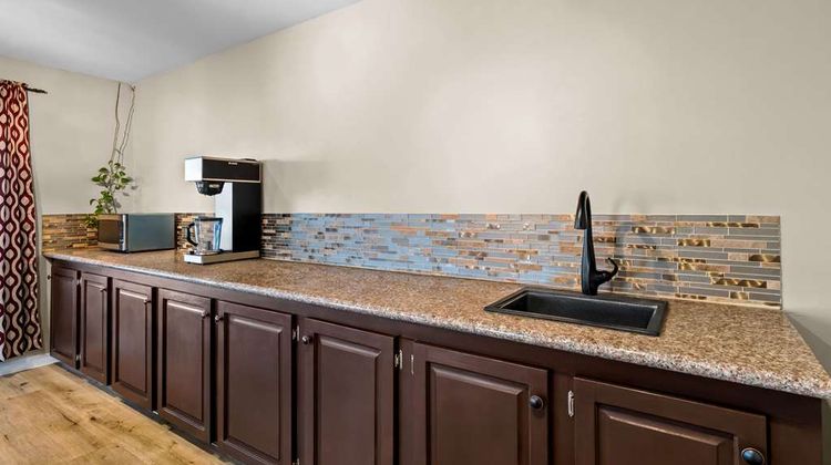 Rodeway Inn and Suites Brookhaven Restaurant