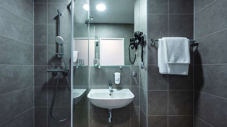<b>Harmony Club Hotel Room</b>. Images powered by <a href="https://iceportal.shijigroup.com/" title="IcePortal" target="_blank">IcePortal</a>.