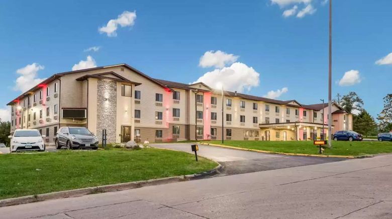Sonesta Essential Des Moines Exterior. Images powered by <a href="https://iceportal.shijigroup.com" target="_blank" rel="noopener">Ice Portal</a>.