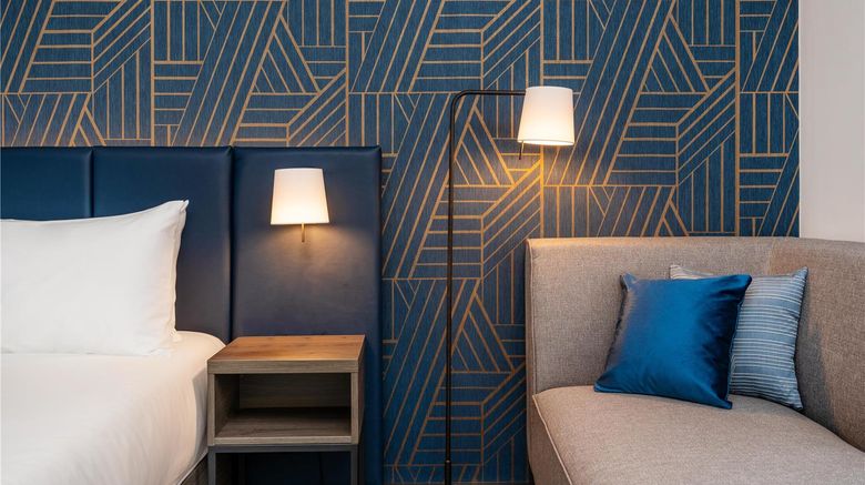 <b>Hyatt House Leeds Room</b>. Images powered by <a href="https://iceportal.shijigroup.com/" title="IcePortal" target="_blank">IcePortal</a>.