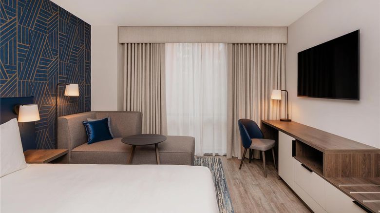 <b>Hyatt House Leeds Room</b>. Images powered by <a href="https://iceportal.shijigroup.com/" title="IcePortal" target="_blank">IcePortal</a>.