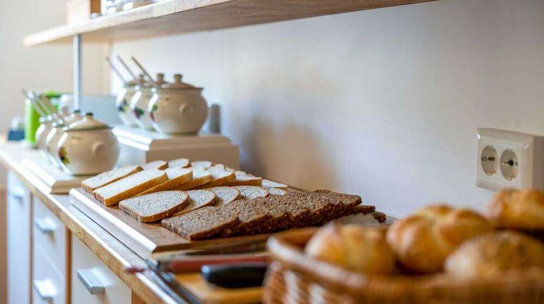 <b>AKZENT Alte Direktionsvilla Kupfermuehle Restaurant</b>. Images powered by <a href="https://iceportal.shijigroup.com/" title="IcePortal" target="_blank">IcePortal</a>.