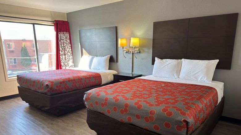 <b>Econo Lodge Waite Park St Cloud Room</b>. Images powered by <a href="https://iceportal.shijigroup.com/" title="IcePortal" target="_blank">IcePortal</a>.