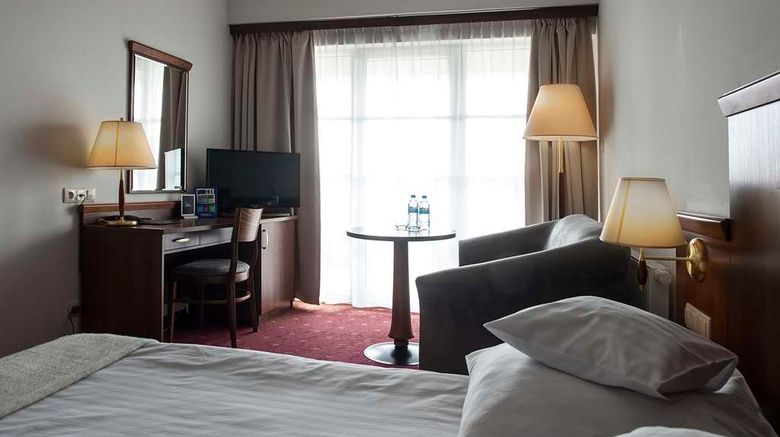 <b>Hotel Edison Room</b>. Images powered by <a href="https://iceportal.shijigroup.com/" title="IcePortal" target="_blank">IcePortal</a>.