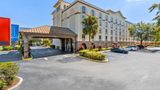 Sonesta Essential Orlando Airport Exterior