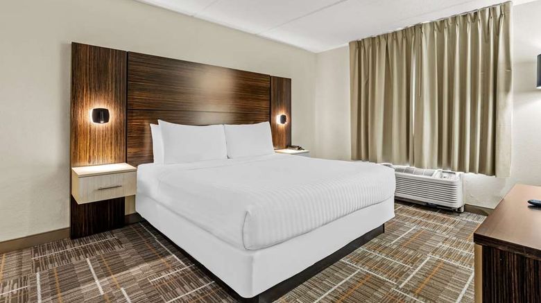 <b>Sonesta Essential Orlando Airport Room</b>. Images powered by <a href="https://iceportal.shijigroup.com/" title="IcePortal" target="_blank">IcePortal</a>.