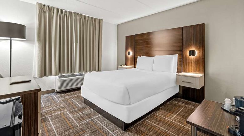 <b>Sonesta Essential Orlando Airport Room</b>. Images powered by <a href="https://iceportal.shijigroup.com/" title="IcePortal" target="_blank">IcePortal</a>.