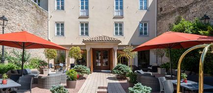 Hotel de Greuze Exterior