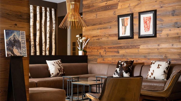 Montana Lodge And Spa Lobby