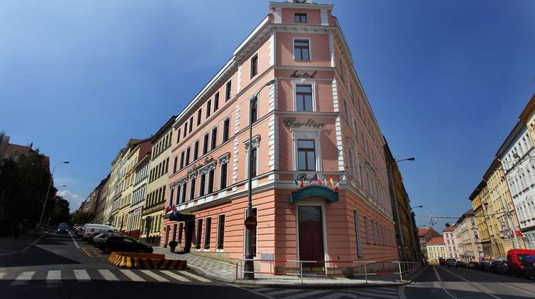Hotel Carlton Exterior