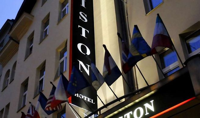 Ariston Hotel Exterior