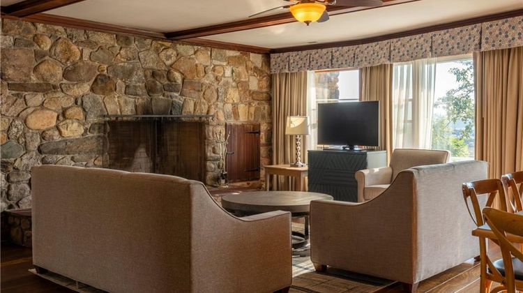 Sebasco Harbor Resort Suite