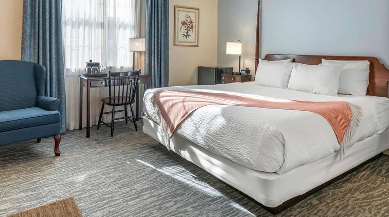 <b>Harraseeket Inn & Event House Suite</b>. Images powered by <a href="https://iceportal.shijigroup.com/" title="IcePortal" target="_blank">IcePortal</a>.