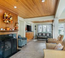 Meadowmere Resort Lobby