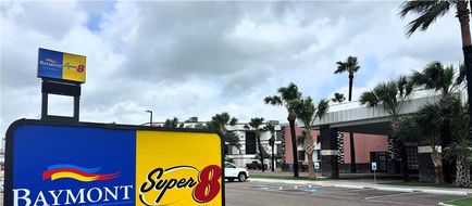 Super 8 by Wyndham Corpus Christi Exterior