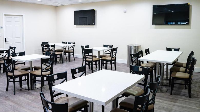 <b>Super 8 by Wyndham Corpus Christi Restaurant</b>. Images powered by <a href="https://iceportal.shijigroup.com/" title="IcePortal" target="_blank">IcePortal</a>.