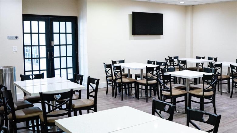 <b>Super 8 by Wyndham Corpus Christi Restaurant</b>. Images powered by <a href="https://iceportal.shijigroup.com/" title="IcePortal" target="_blank">IcePortal</a>.