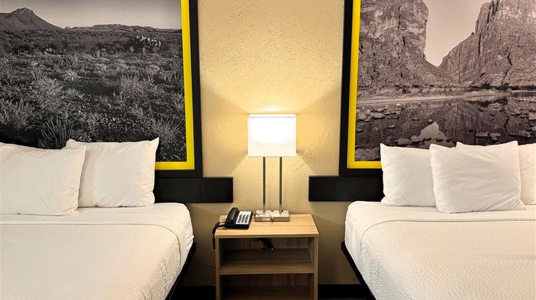 <b>Super 8 by Wyndham Corpus Christi Room</b>. Images powered by <a href="https://iceportal.shijigroup.com/" title="IcePortal" target="_blank">IcePortal</a>.