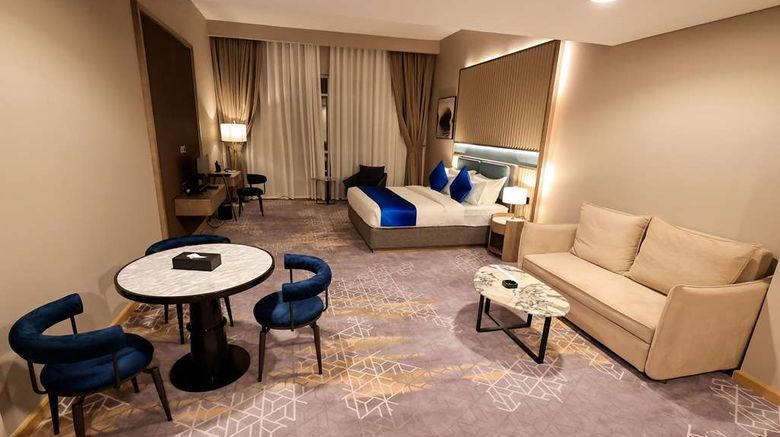 <b>Best Western Premier M Four Hotel Suite</b>. Images powered by <a href="https://iceportal.shijigroup.com/" title="IcePortal" target="_blank">IcePortal</a>.